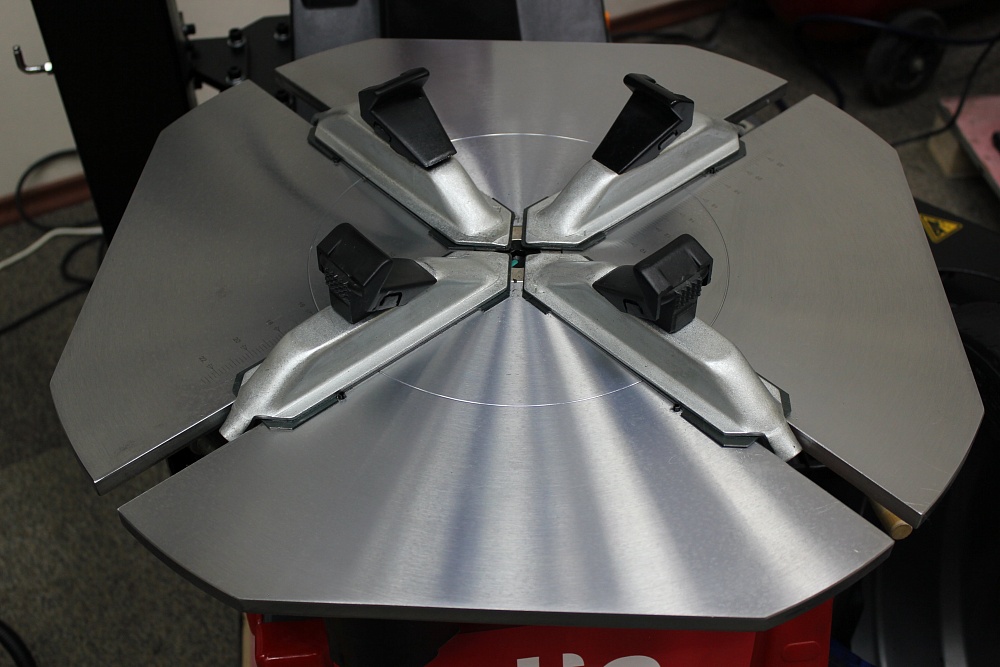 ATIS TCA24 Шиномонтажный автоматический станок